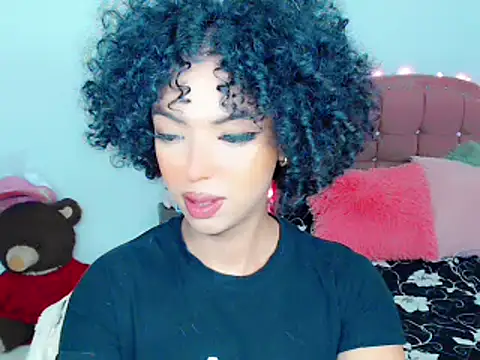 Snapshot of Tanedra_collings chatting on March 18, 2025, 3:20 am Tanedra collings online show from March 18, 2025, 3:20 am