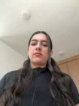Nicollemays online show from April 27, 2026, 1:09 pm