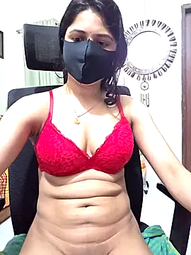 Snapshot of Suvosri chatting on May 4, 2026, 6:48 pm Suvosri online show from May 4, 2026, 6:48 pm