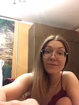 Snapshot of _Sweet_Love_ chatting on December 13, 2024, 11:06 pm Sweet Love online show from December 13, 2024, 11:06 pm