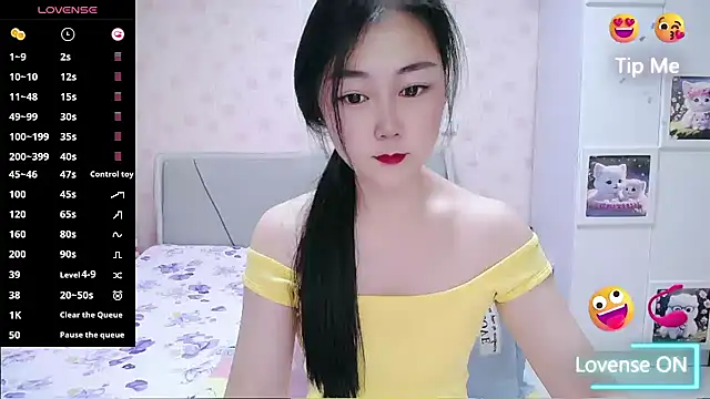 Snapshot of Elvira_baby chatting on June 4, 2026, 2:39 am Elvira baby online show from June 4, 2026, 2:39 am