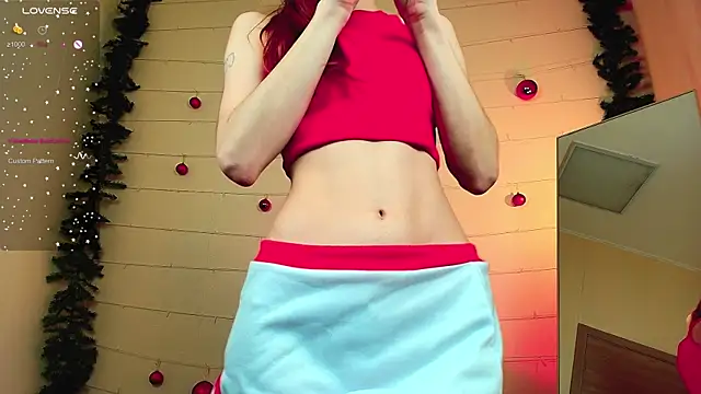 Snapshot of Sally_Biscuit chatting on December 13, 2024, 1:44 pm Sally Biscuit online show from December 13, 2024, 1:44 pm