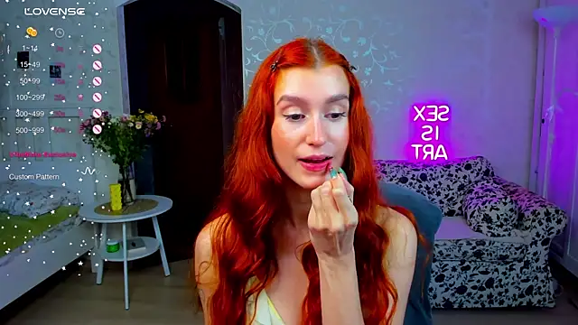 Snapshot of Sally_Biscuit chatting on September 19, 2025, 10:27 am Sally Biscuit online show from September 19, 2025, 10:27 am