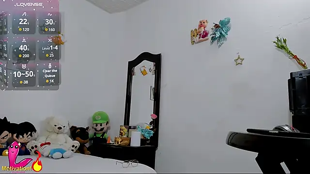 Amy jones77 online show from October 13, 2025, 7:03 pm