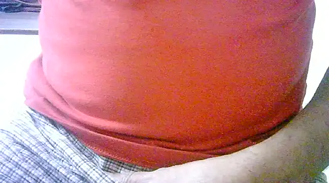 Snapshot of mrose8080 chatting on March 4, 2025, 7:11 pm mrose8080 online show from March 4, 2025, 7:11 pm