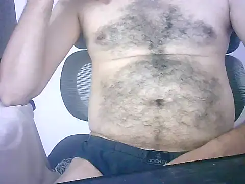 Snapshot of mrose8080 chatting on October 3, 2025, 7:00 pm mrose8080 online show from October 3, 2025, 7:00 pm