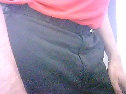 Snapshot of mrose8080 chatting on November 24, 2025, 7:13 pm mrose8080 online show from November 24, 2025, 7:13 pm