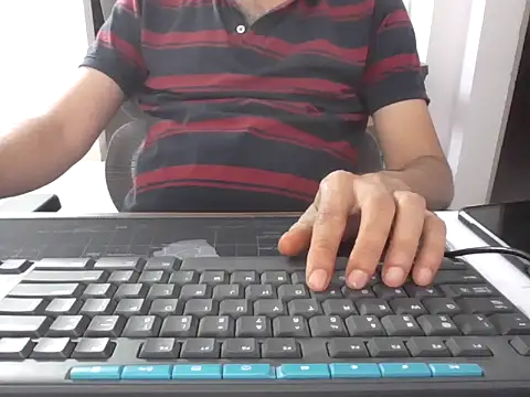 mrose8080 online show from February 6, 2026, 6:55 pm