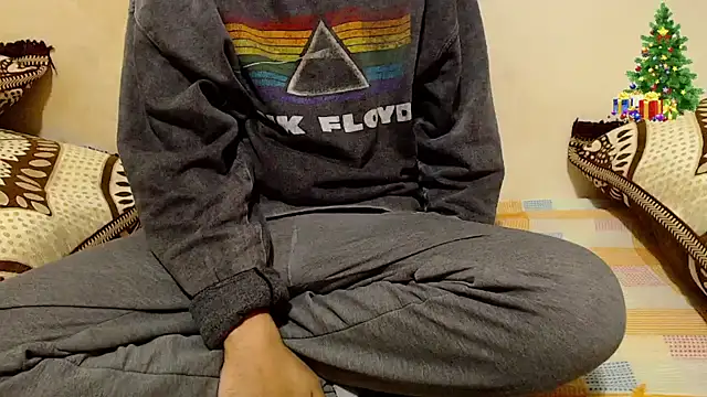 Alexdelarge323 online show from December 19, 2025, 12:01 pm