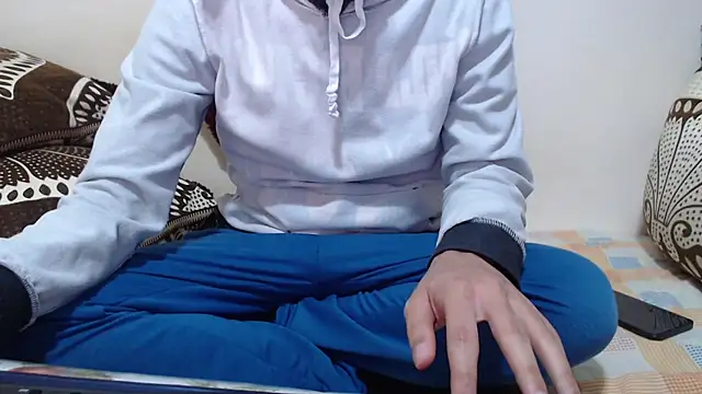 Alexdelarge323 online show from February 17, 2026, 12:12 pm