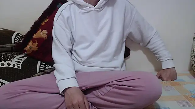 Alexdelarge323 online show from February 21, 2026, 1:12 pm