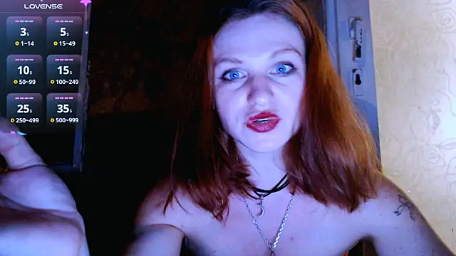 Snapshot of Cassie_Wild chatting on September 8, 2025, 3:22 pm Cassie Wild online show from September 8, 2025, 3:22 pm