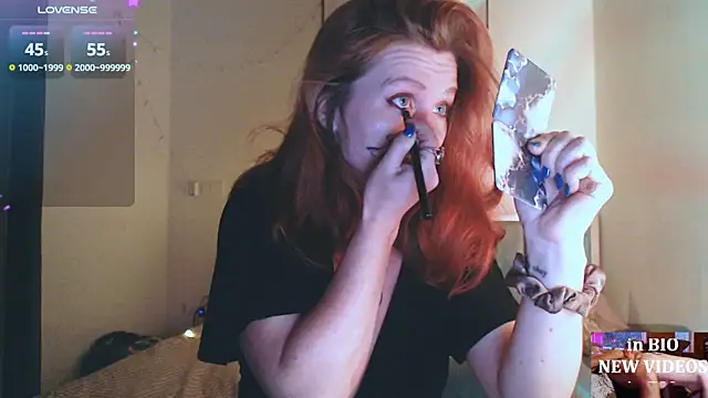 Snapshot of Cassie_Wild chatting on December 4, 2025, 1:42 pm Cassie Wild online show from December 4, 2025, 1:42 pm