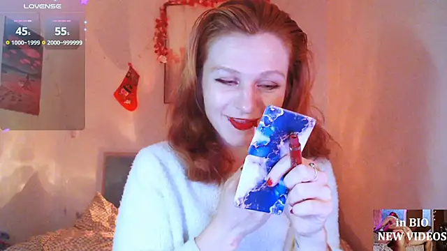 Snapshot of Cassie_Wild chatting on December 17, 2025, 1:39 pm Cassie Wild online show from December 17, 2025, 1:39 pm