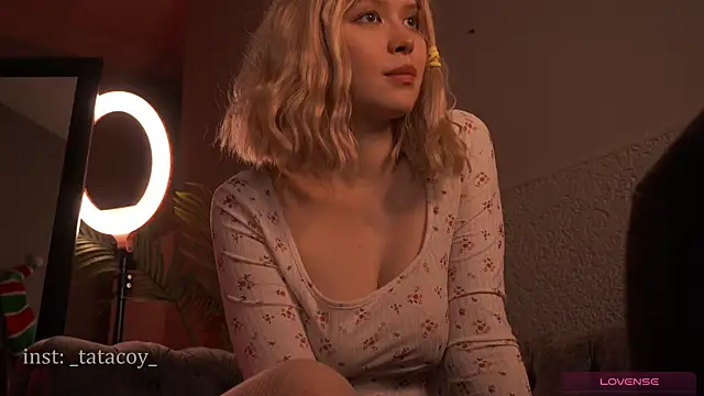 Snapshot of TataCoy chatting on January 24, 2025, 12:31 pm TataCoy online show from January 24, 2025, 12:31 pm