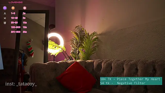 Snapshot of TataCoy chatting on February 19, 2025, 6:33 am TataCoy online show from February 19, 2025, 6:33 am