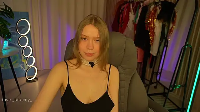 Snapshot of TataCoy chatting on March 6, 2025, 5:35 am TataCoy online show from March 6, 2025, 5:35 am