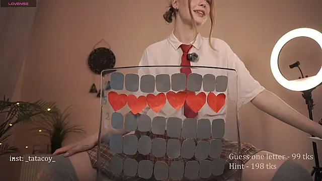 Snapshot of TataCoy chatting on September 14, 2025, 11:42 am TataCoy online show from September 14, 2025, 11:42 am