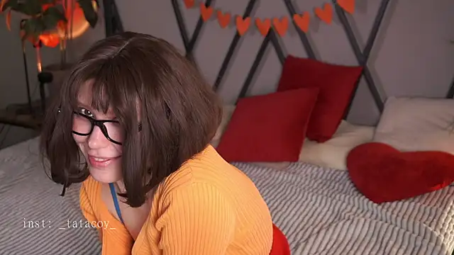 Snapshot of TataCoy chatting on October 2, 2025, 1:51 pm TataCoy online show from October 2, 2025, 1:51 pm