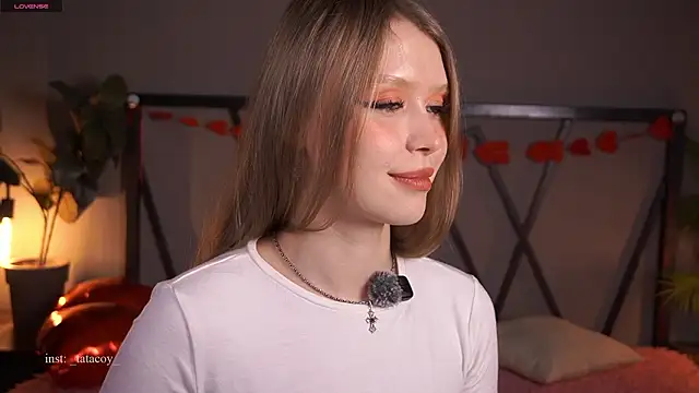 Snapshot of TataCoy chatting on February 17, 2026, 2:46 pm TataCoy online show from February 17, 2026, 2:46 pm