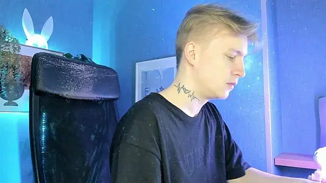 Snapshot of AlexxSweet chatting on March 13, 2026, 7:04 am AlexxSweet online show from March 13, 2026, 7:04 am