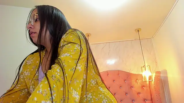 nalalye cruzz  online show from February 23, 2025, 2:51 am