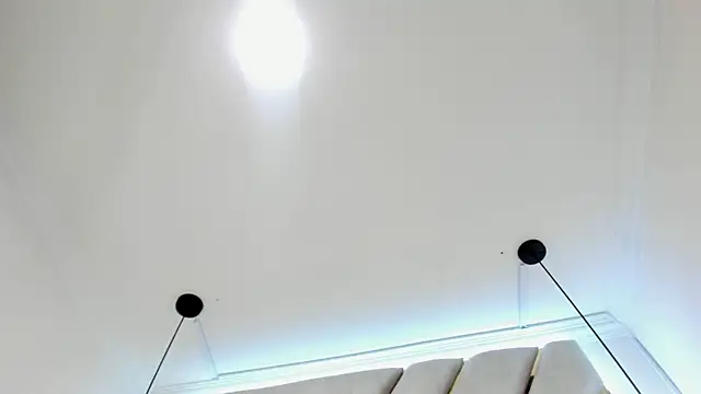 nalalye cruzz  online show from March 16, 2025, 8:54 am