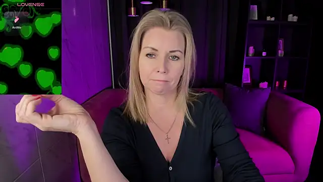 Annie Light online show from January 30, 2025, 11:44 am