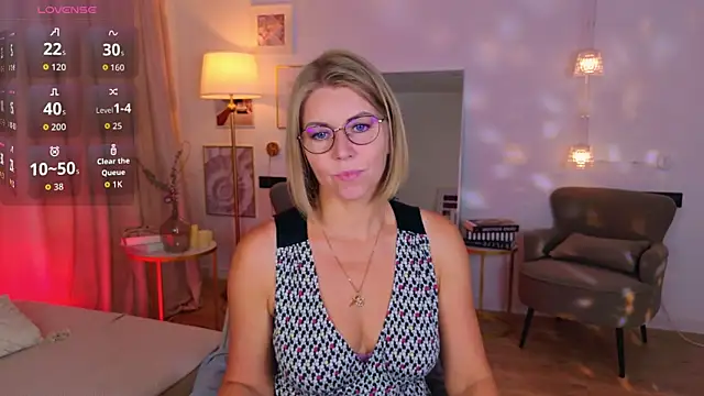 Annie Light online show from July 27, 2026, 6:31 am