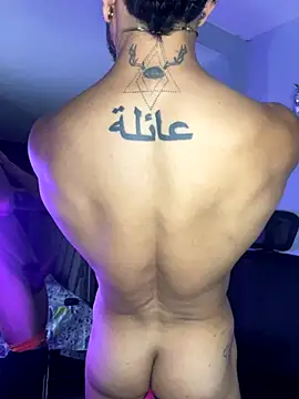 ARON TAYLER01 online show from October 18, 2025, 10:38 am