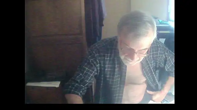 Snapshot of terrybare chatting on November 23, 2025, 2:06 pm terrybare online show from November 23, 2025, 2:06 pm