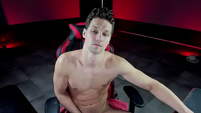 dirty-boss online show from February 14, 2025, 9:21 pm