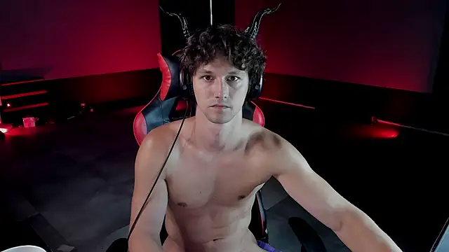 dirty-boss online show from June 13, 2026, 7:12 pm
