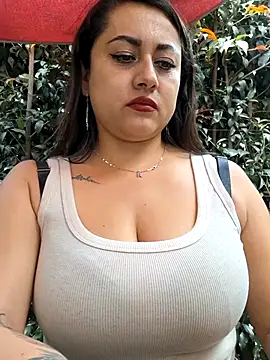 Snapshot of Oryk___ chatting on June 26, 2026, 5:17 pm Oryk online show from June 26, 2026, 5:17 pm