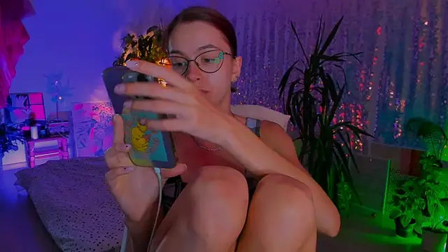 Snapshot of poli__ chatting on September 24, 2025, 9:01 am poli online show from September 24, 2025, 9:01 am