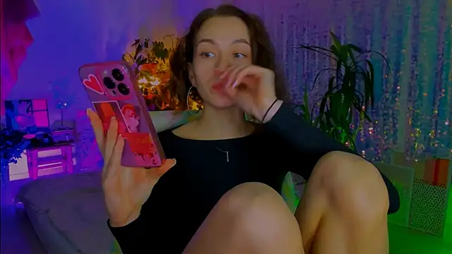 poli   online show from December 19, 2025, 4:47 pm