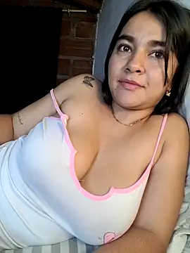 Snapshot of alison_villalobo chatting on March 3, 2025, 1:53 am alison villalobo online show from March 3, 2025, 1:53 am