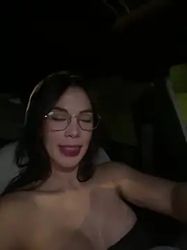 Snapshot of Im_Valentina chatting on January 16, 2025, 3:02 am Im Valentina online show from January 16, 2025, 3:02 am