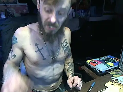 Snapshot of CloudDadddyyy420 chatting on January 6, 2025, 5:30 am CloudDadddyyy420 online show from January 6, 2025, 5:30 am