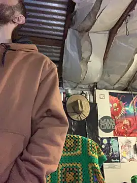 Snapshot of CloudDadddyyy420 chatting on January 21, 2025, 11:35 am CloudDadddyyy420 online show from January 21, 2025, 11:35 am