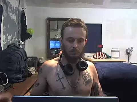 Snapshot of CloudDadddyyy420 chatting on April 10, 2026, 6:18 am CloudDadddyyy420 online show from April 10, 2026, 6:18 am