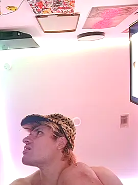 Snapshot of TheGAPEgatsby92 chatting on September 28, 2025, 11:26 am TheGAPEgatsby92 online show from September 28, 2025, 11:26 am