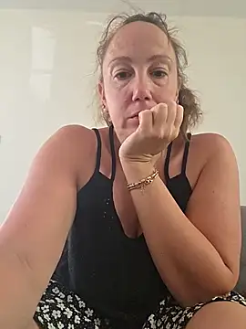 Wisie Cutie online show from June 15, 2026, 9:00 am