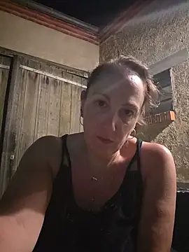 Wisie Cutie online show from June 15, 2026, 9:06 pm