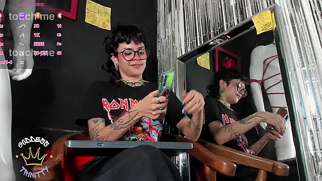 Snapshot of trinitty chatting on October 7, 2025, 12:46 pm trinitty online show from October 7, 2025, 12:46 pm