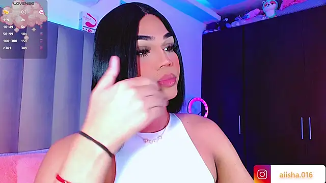 AiishaRose online show from February 26, 2025, 1:08 pm