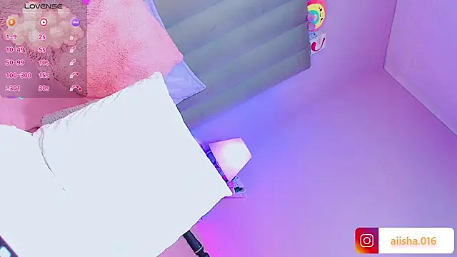 AiishaRose online show from May 5, 2026, 3:20 pm