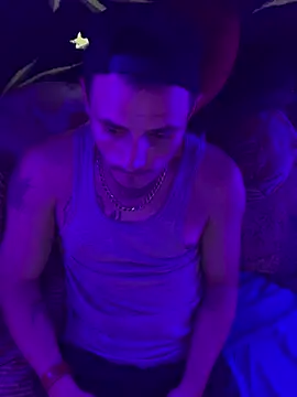 Snapshot of bugboy chatting on March 7, 2026, 11:35 pm bugboy online show from March 7, 2026, 11:35 pm