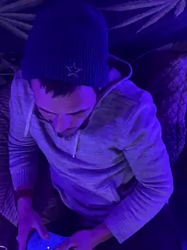 Snapshot of bugboy chatting on March 17, 2026, 1:43 am bugboy online show from March 17, 2026, 1:43 am