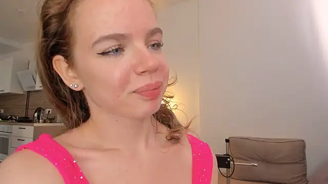 lit asella online show from October 4, 2025, 10:02 am